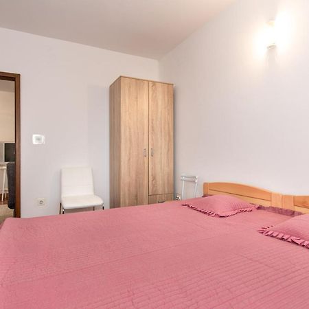 Apartment Drago *Cosy & Close To The Beach! Krk Town Esterno foto