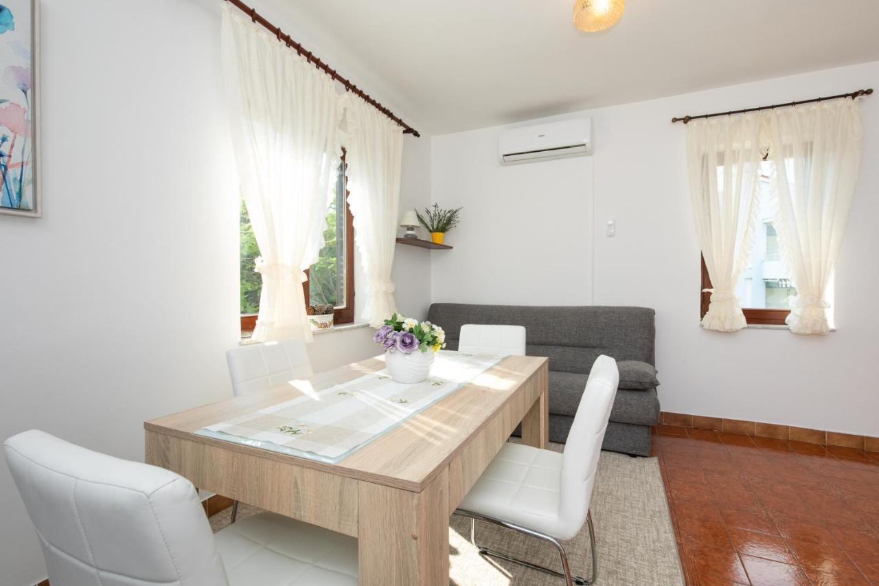 Apartment Drago *Cosy & Close To The Beach! Krk Town Esterno foto