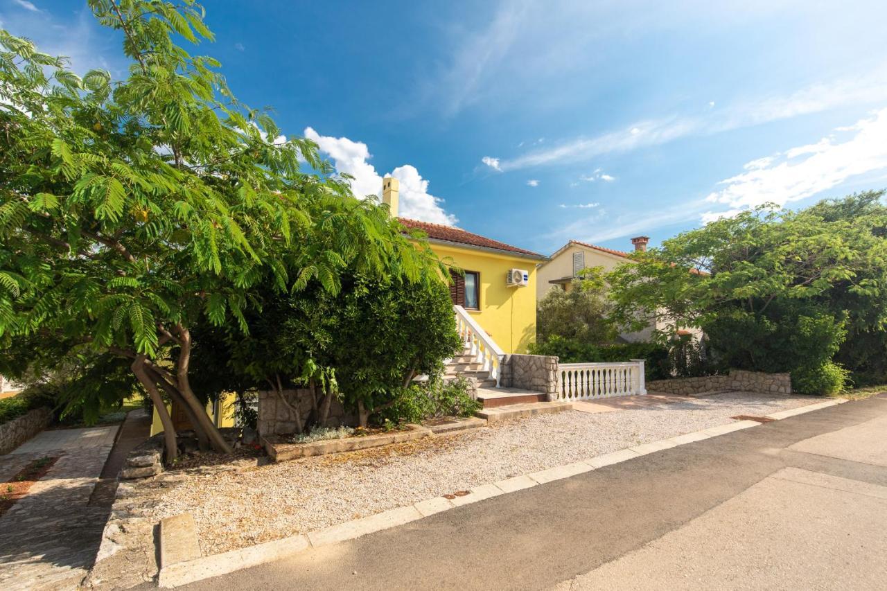 Apartment Drago *Cosy & Close To The Beach! Krk Town Esterno foto