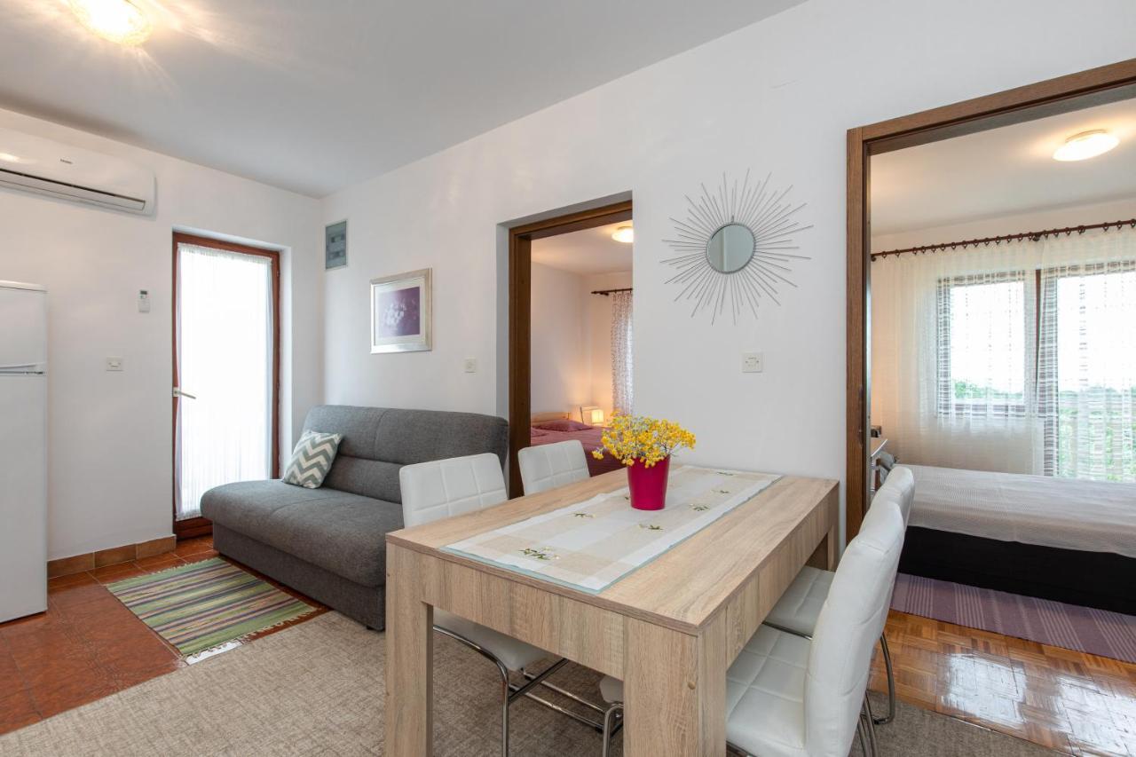 Apartment Drago *Cosy & Close To The Beach! Krk Town Esterno foto