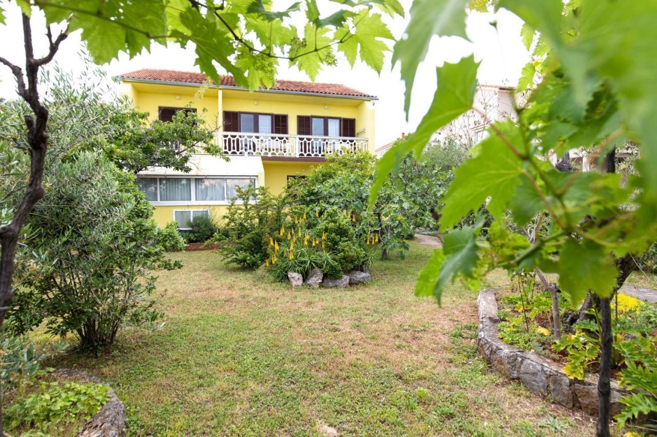 Apartment Drago *Cosy & Close To The Beach! Krk Town Esterno foto